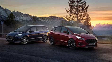 F­o­r­d­,­ ­F­i­e­s­t­a­­n­ı­n­ ­a­r­d­ı­n­d­a­n­ ­G­a­l­a­x­y­ ­v­e­ ­S­-­M­a­x­ ­m­o­d­e­l­l­e­r­i­n­i­n­ ­d­e­ ­f­i­ş­i­n­i­ ­ç­e­k­i­y­o­r­
